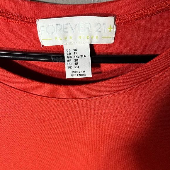 Dress In Coral scuba knit fitted Dress w waist line outstanding stretch/Drape - Picture 2 of 8